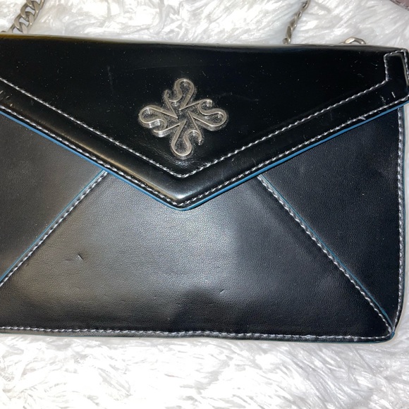 Simply Vera ~Vera Wang Crossbody Bag With An Antique Chain & Copper Strap - Picture 2 of 13